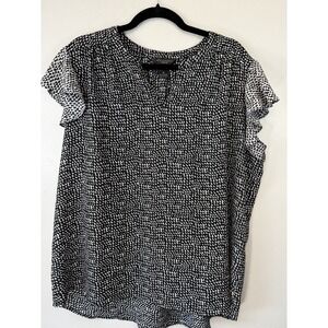 Investments Plus Size Black/White Spotted Short Sleeved Blouse Size 1X
